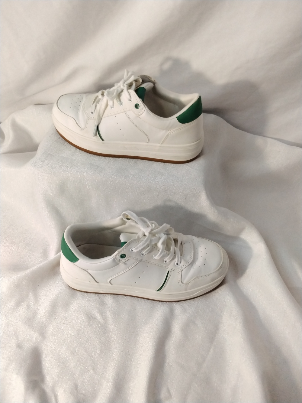 American Eagle Outfitters White Sneakers with Green Heel Accent